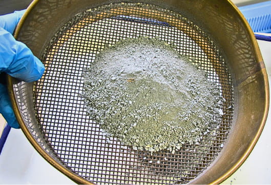 新製品の研究開発